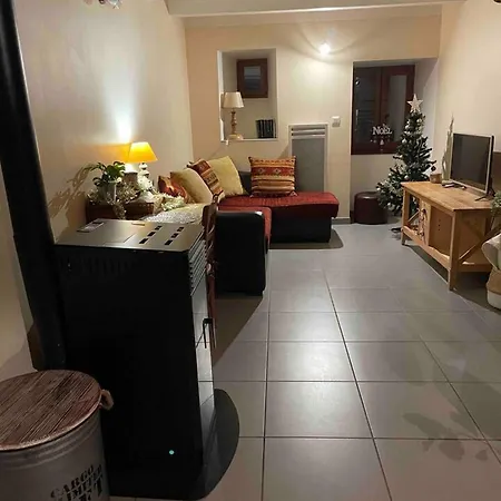 Maison Charmante A Banassac Avec Terrasse Holiday home *